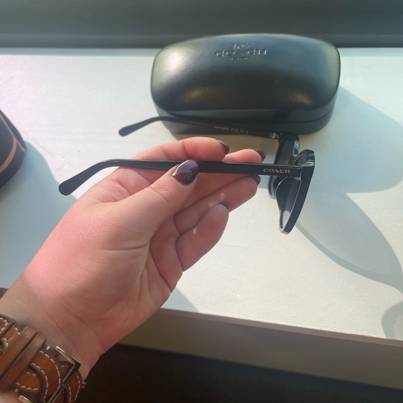 Coach Sunglasses - Picture 4 of 8